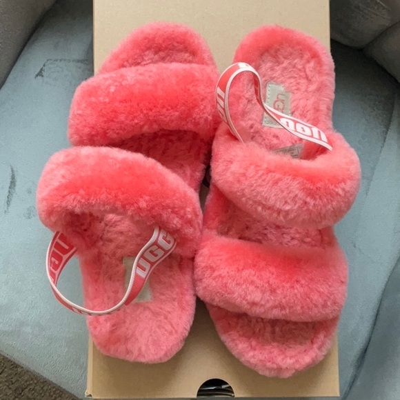 Ugg Fur Sandals/ Ugg slides - Picture 3 of 4